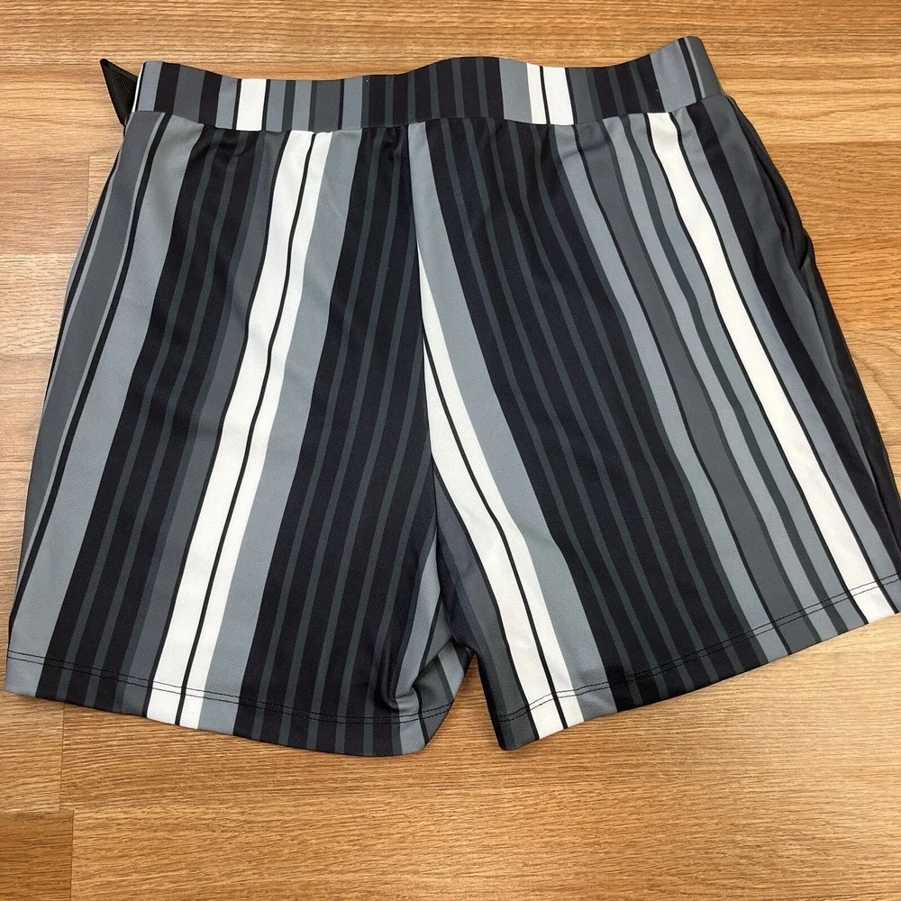 Venus Front Tie Black Grey White Striped Shorts‎ Women's Size Medium NEW